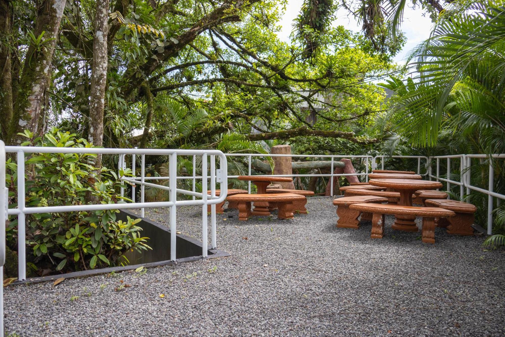 Hotel Relax Termalitas - Thermal Water La Fortuna Ngoại thất bức ảnh