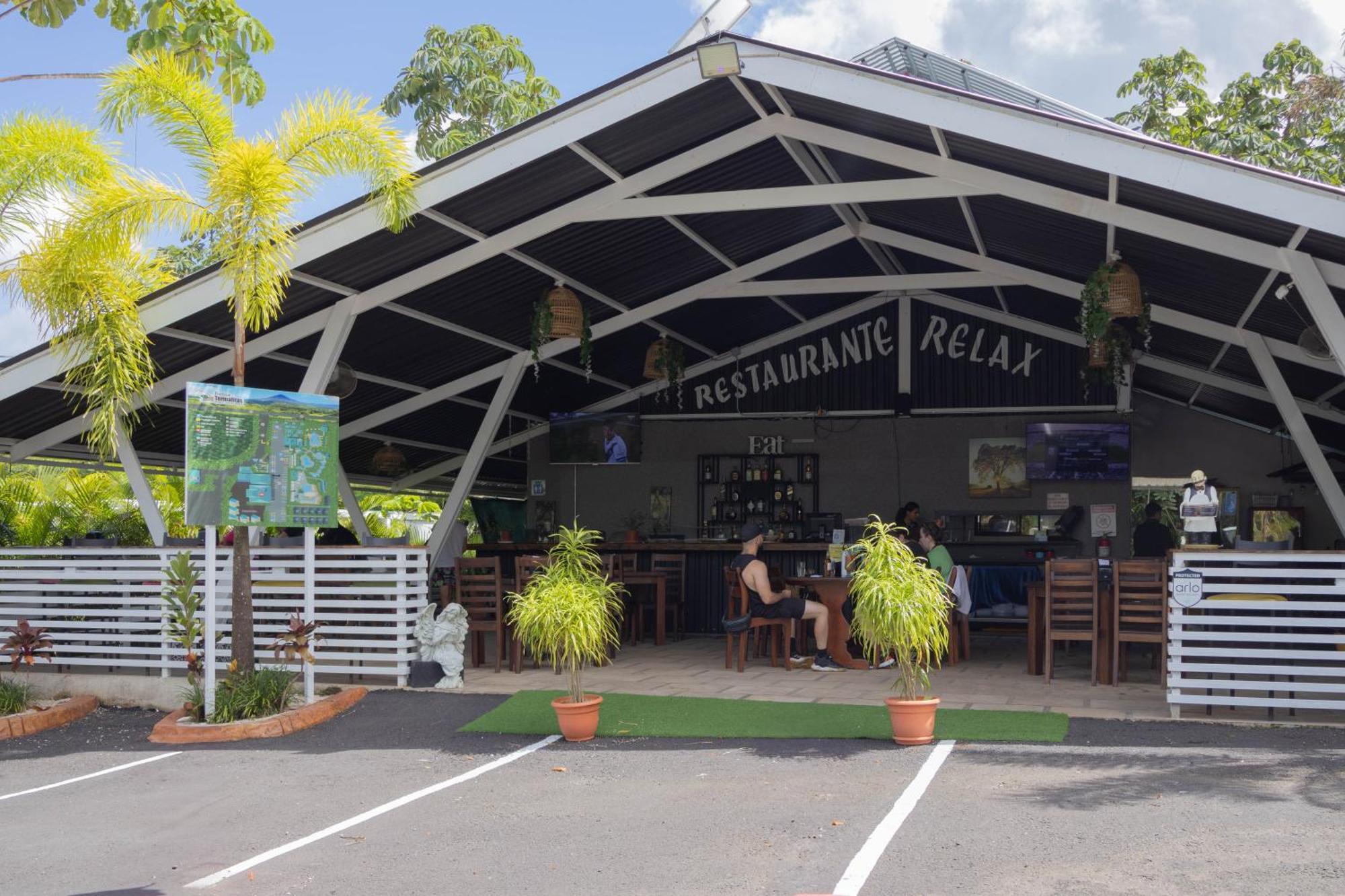 Hotel Relax Termalitas - Thermal Water La Fortuna Ngoại thất bức ảnh