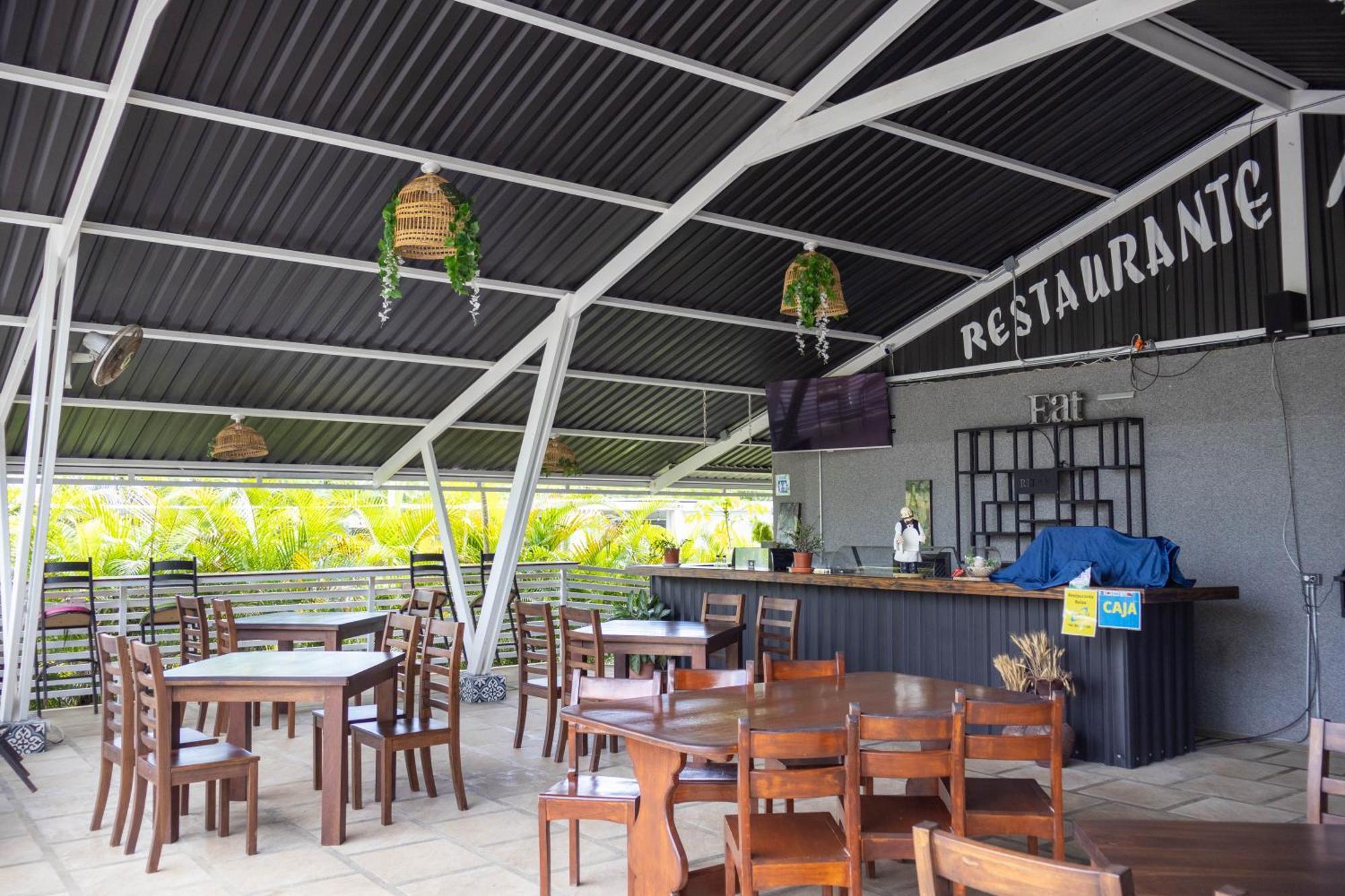 Hotel Relax Termalitas - Thermal Water La Fortuna Ngoại thất bức ảnh