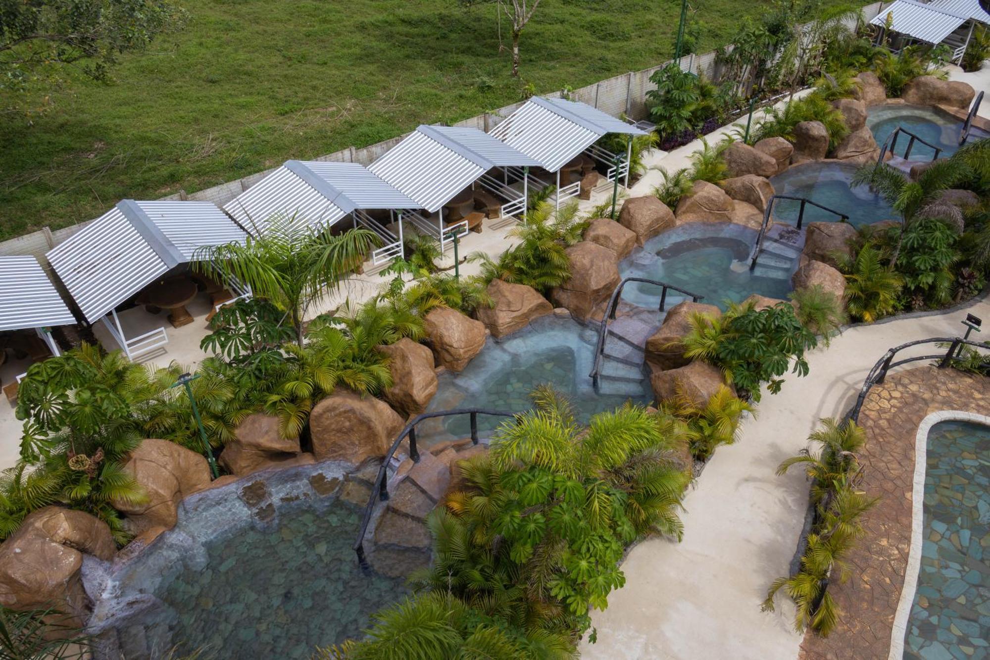 Hotel Relax Termalitas - Thermal Water La Fortuna Ngoại thất bức ảnh