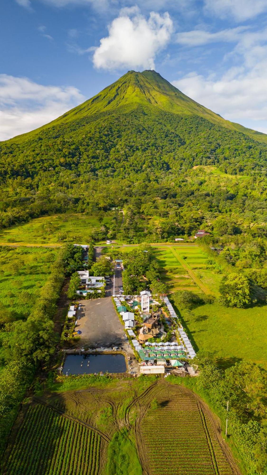 Hotel Relax Termalitas - Thermal Water La Fortuna Ngoại thất bức ảnh