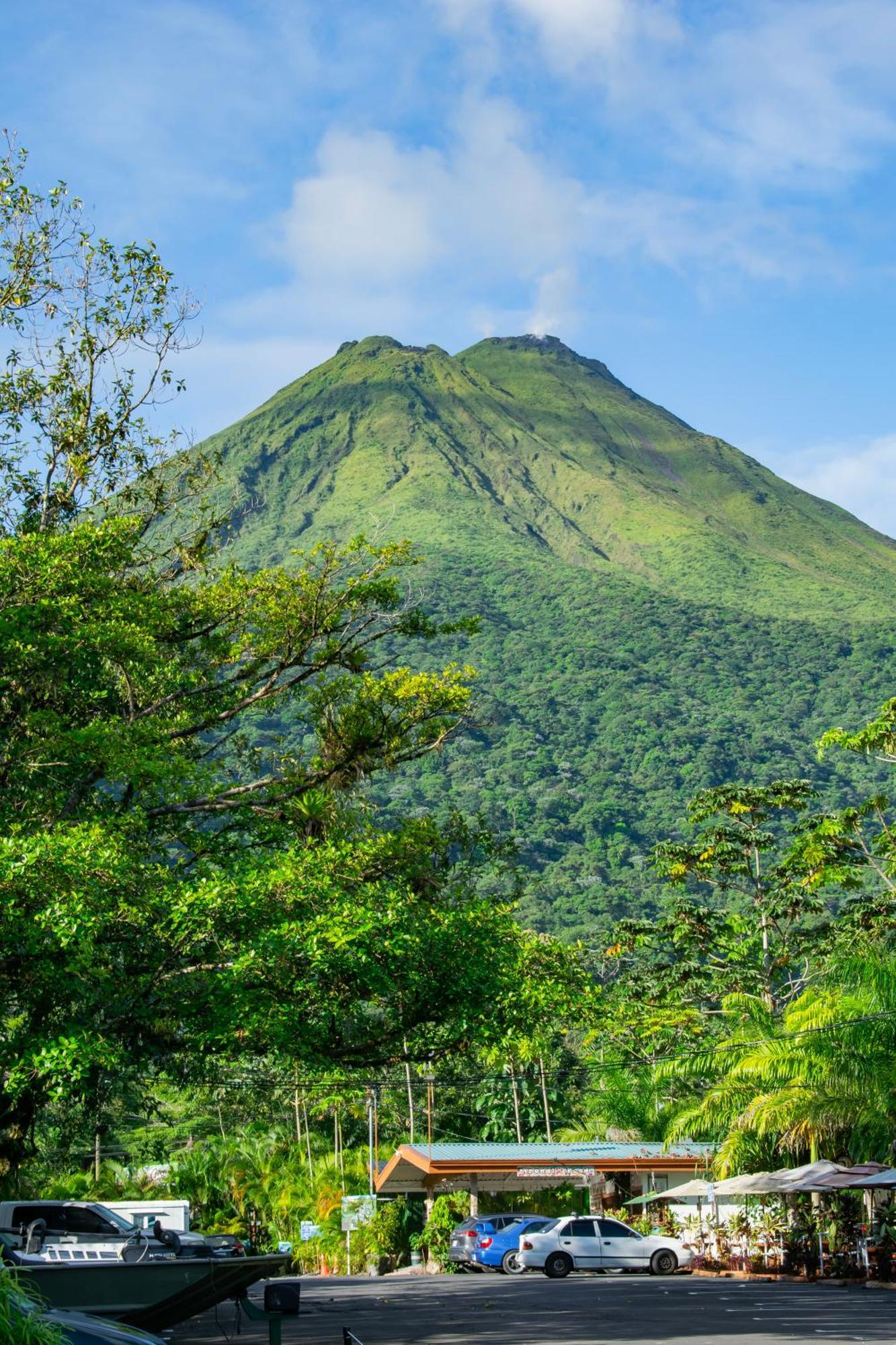 Hotel Relax Termalitas - Thermal Water La Fortuna Ngoại thất bức ảnh